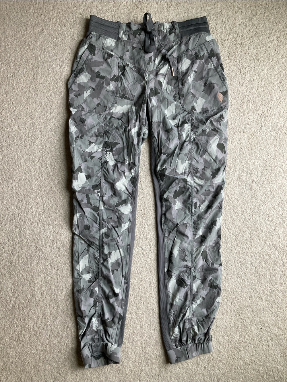 Indygena camouflage joggers - like new